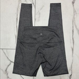 Lululemon Gray Patterned Leggings Great Condition